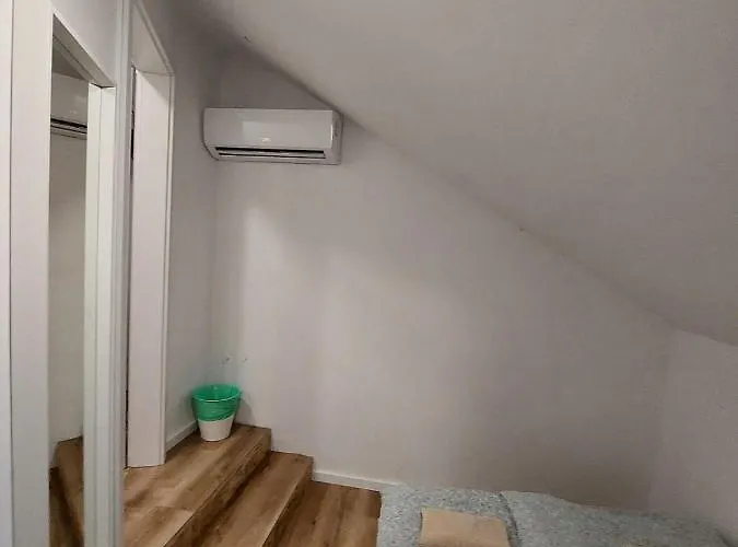 Unique Vila Veselova, Center Gostinjska kuća 4*